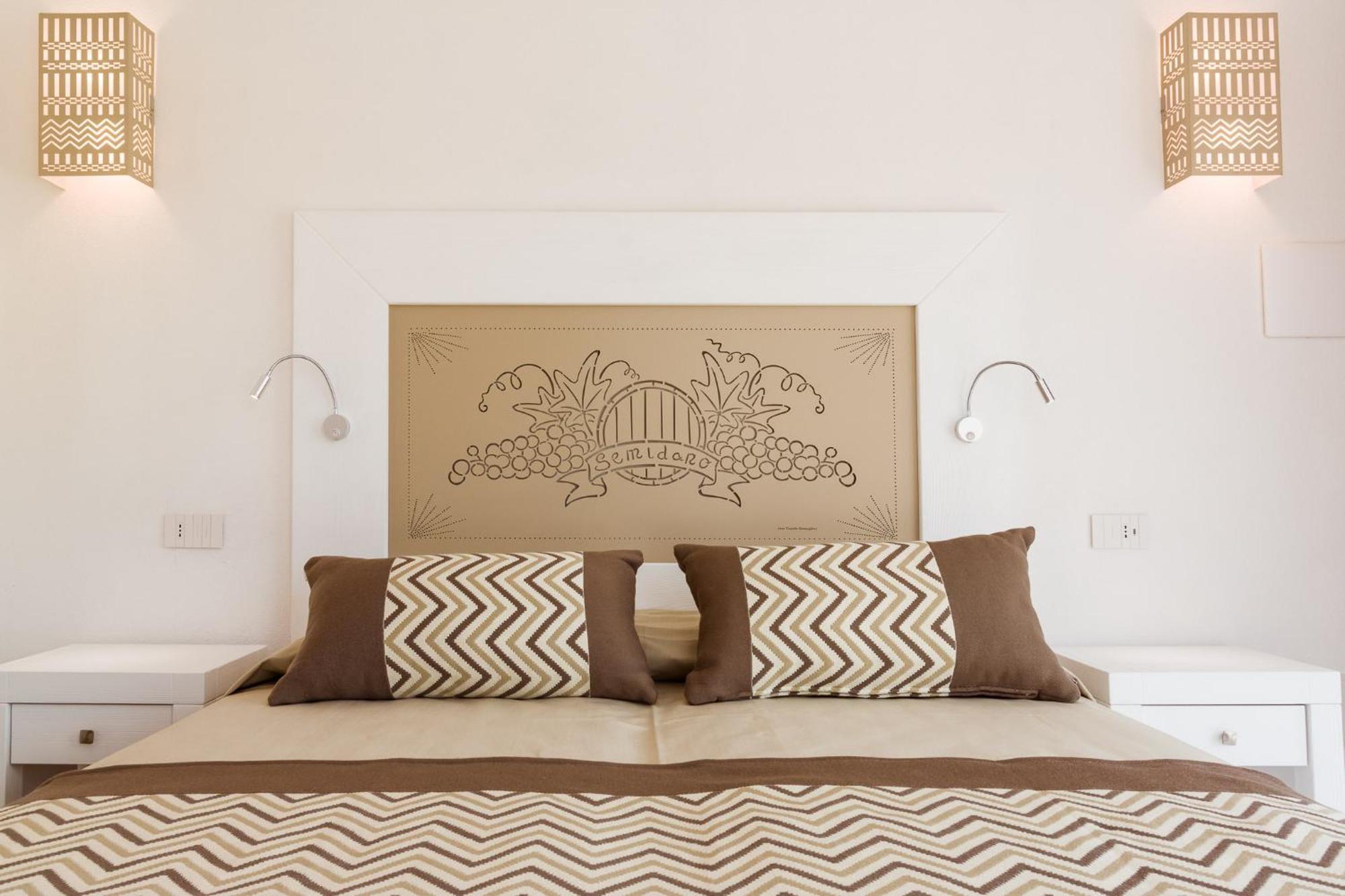 La Vinia Bed&Wine Experience - Adults Only Villa Sassari Room photo