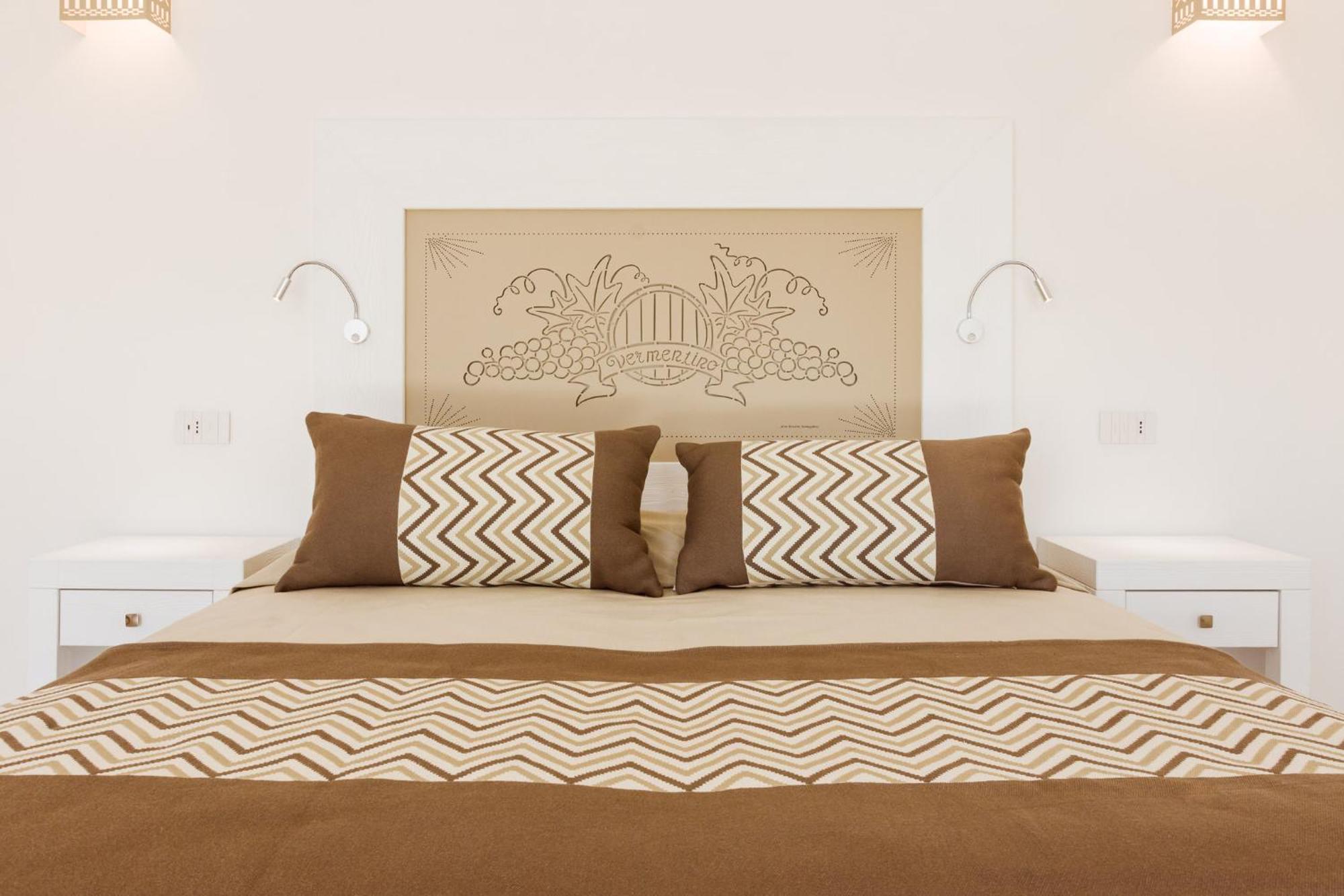 La Vinia Bed&Wine Experience - Adults Only Villa Sassari Room photo
